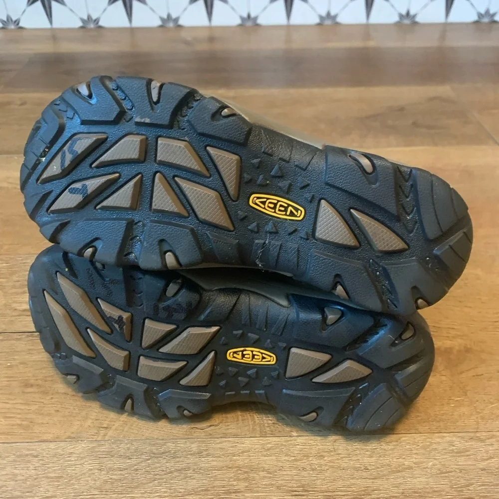 Keen Youth Brown Winter Boots